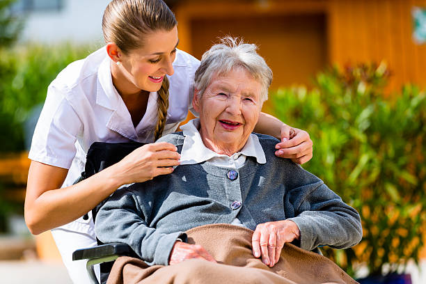 智慧养老之养老院智能看护系统-养老院人员定位解决方案